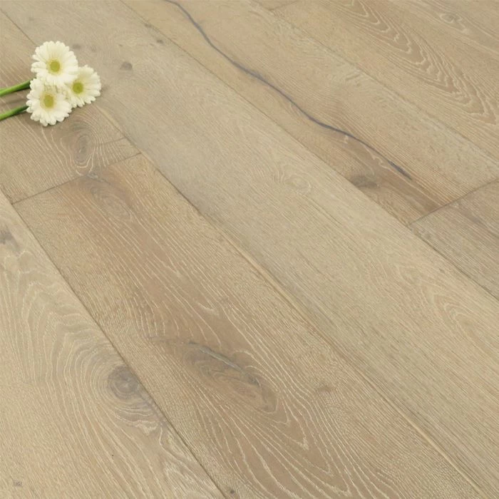 190mm Engineered Rustic Brushed And UV Oiled White Smoked Oak Wood Flooring 2.17m²