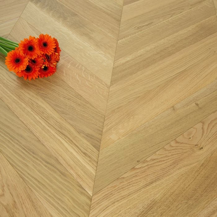 90mm Engineered Brushed & UV Oiled Natural Charnwood Oak Chevron Block Wood Flooring 0.7632m² - Image 2