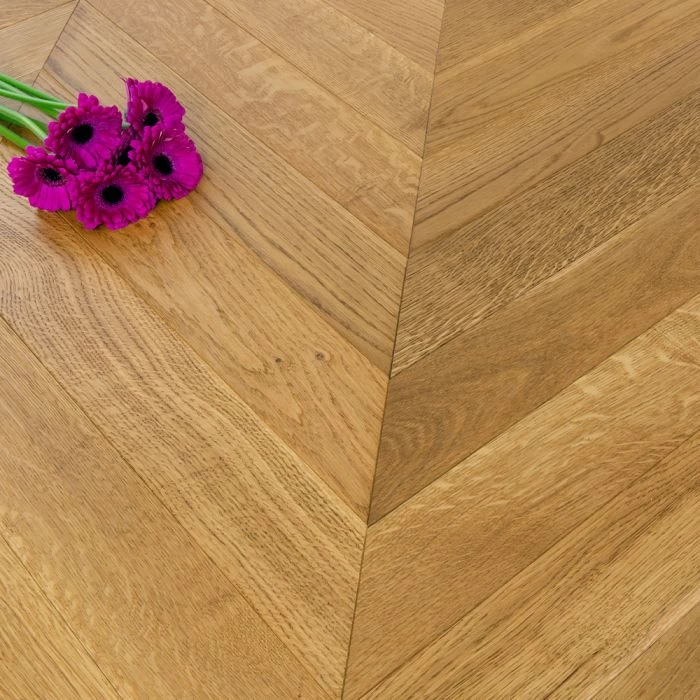 90mm Engineered Brushed & UV Oiled Smoked Charnwood Oak Chevron Block Wood Flooring 0.7632m² - Image 2