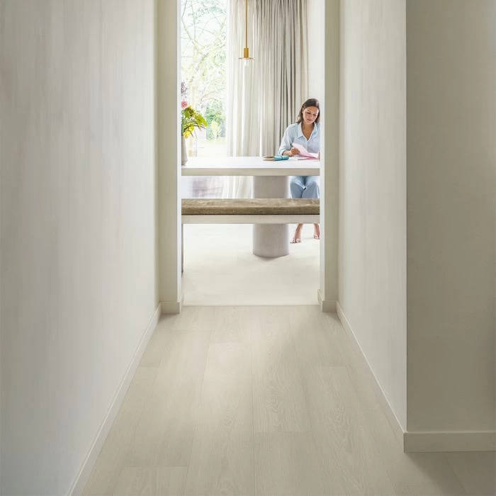 Quick-Step Muse Chalk MUS5487 Laminate Flooring 1.901m² - Image 4