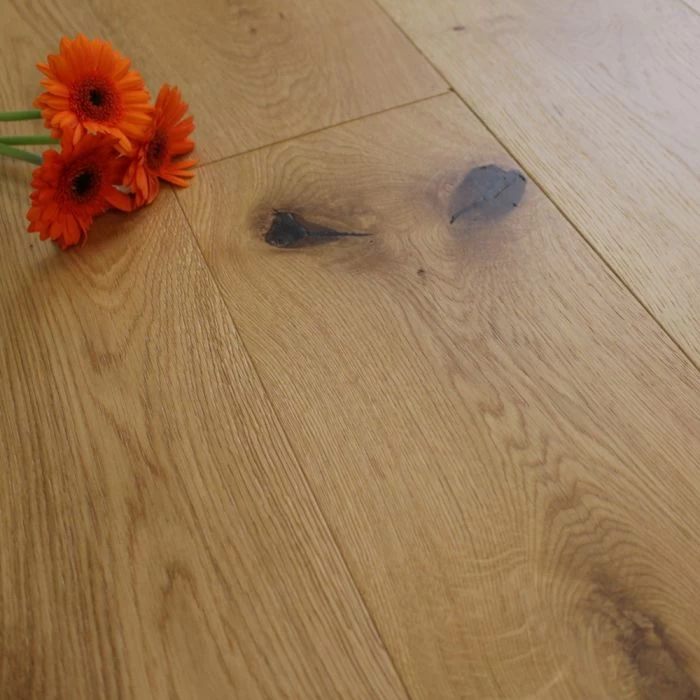 190mm Engineered Brushed & Matt Lacquered Wood Flooring 1.444m²