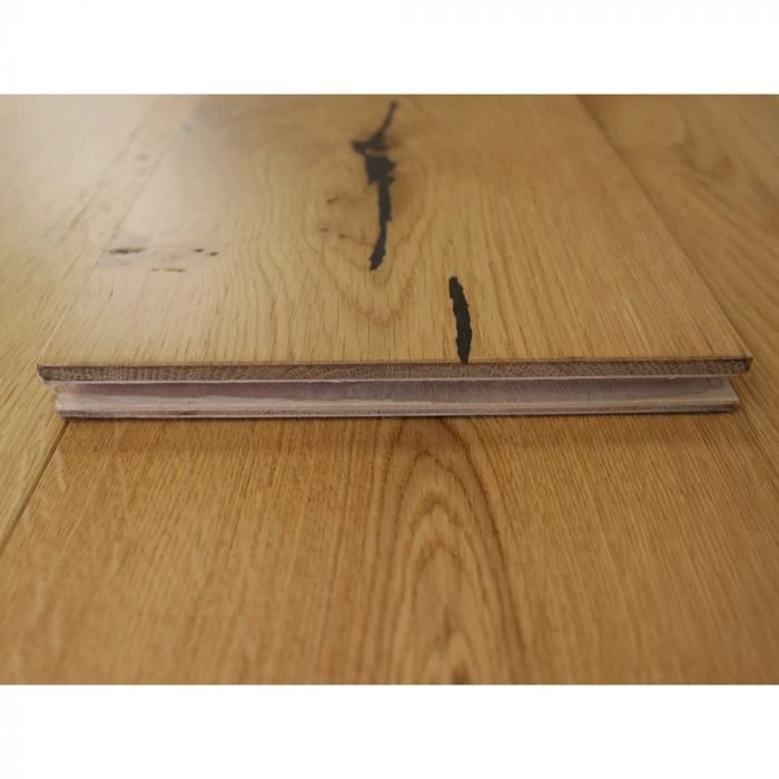 190mm Engineered Brushed & Matt Lacquered Wood Flooring 1.444m² - Image 3