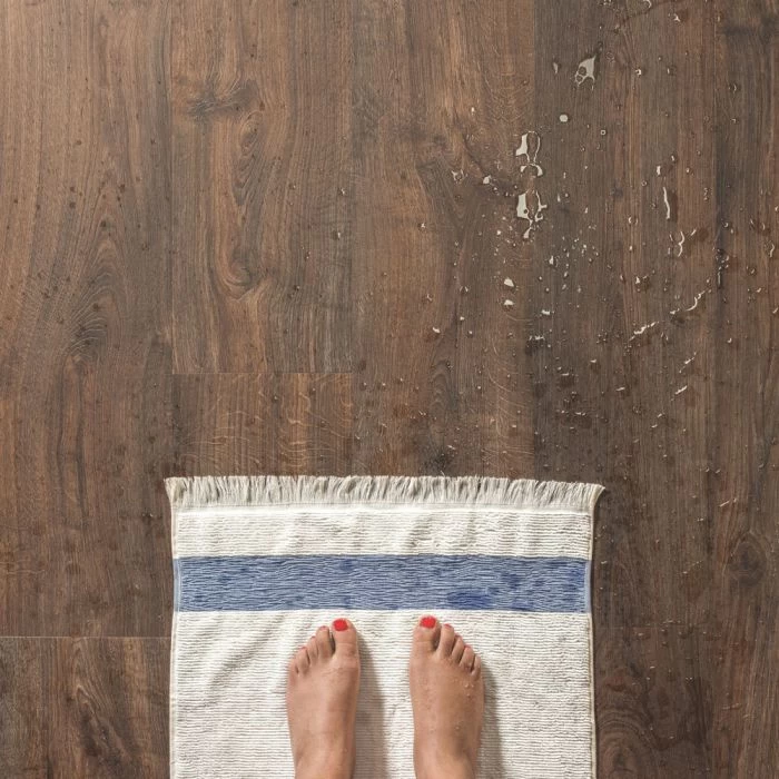 Quick-Step Alpha Vinyl Medium Planks Autumn Oak Chocolate AVMP40199 Vinyl Flooring - Image 3