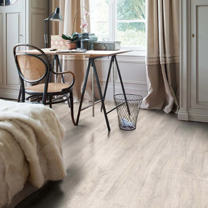 Quick-Step Classic Reclaimed White Patina Oak Planks CL1653 Laminate Flooring - Image 2