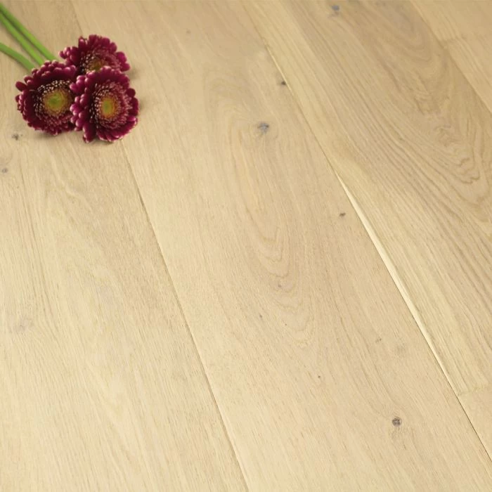 180mm Brushed & Oiled Engineered Oyster Oak Click Wood Flooring 2.77m²
