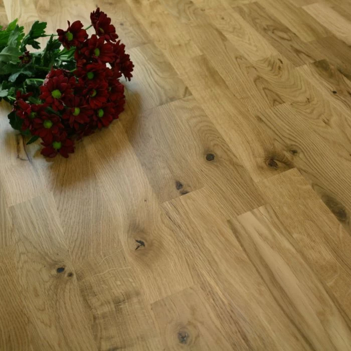 200mm Engineered Matt Lacquered 3-Strip Oak Wood Flooring 3.4m²