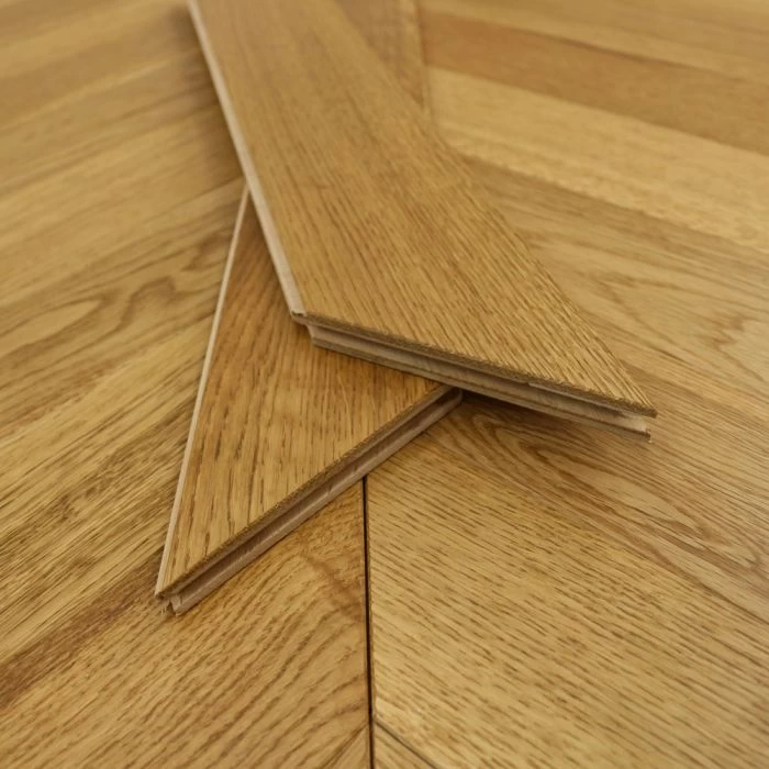 90mm Engineered Brushed & UV Oiled Smoked Charnwood Oak Chevron Block Wood Flooring 0.7632m² - Image 5