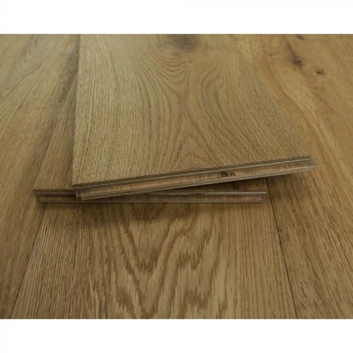 190mm Heavy Brushed & Undulating UV Oiled Engineered Oak Wood Flooring 2.17m² - Image 3