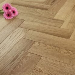 90mm Herringbone Brushed & Lacquered Engineered Oak Parquet Wood Flooring 1.44m²