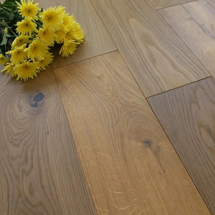 190mm Engineered Brushed And UV Oiled Light Smoked Oak Wood Flooring 2.09m²