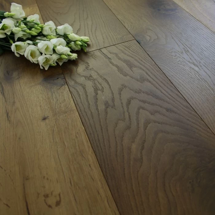 190mm Engineered Brushed And UV Oiled Autumn Bronze Oak Wood Flooring 1.81m²