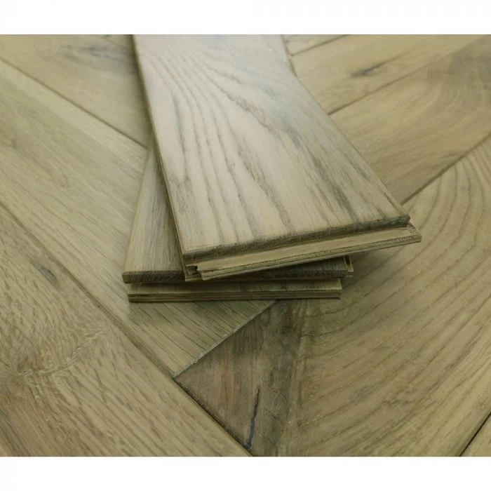 90mm Herringbone Engineered Parchment Brushed & White UV Oiled Parquet Wood Flooring 0.648m² - Image 3
