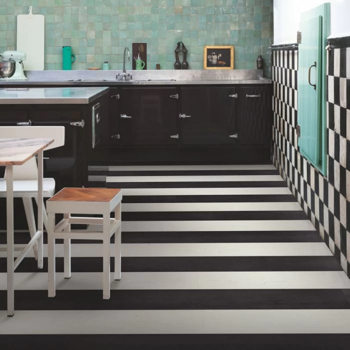 Quick-Step Capture Painted Oak White SIG4753 Laminate Flooring 2.048m² - Image 7