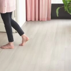 Quick-Step Capture White Premium Oak SIG4757 Laminate Flooring 2.048m²